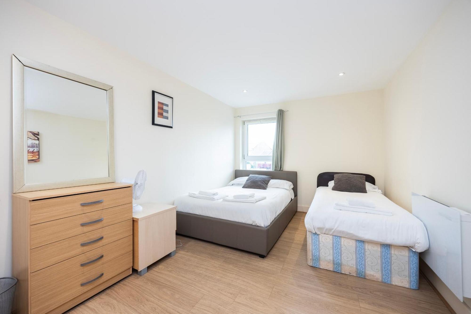 Heads On Bed - Docklands Canary Wharf Excel Appartamento